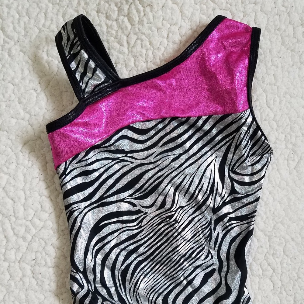 Girls small leotards, marked 7-8, 9-10.